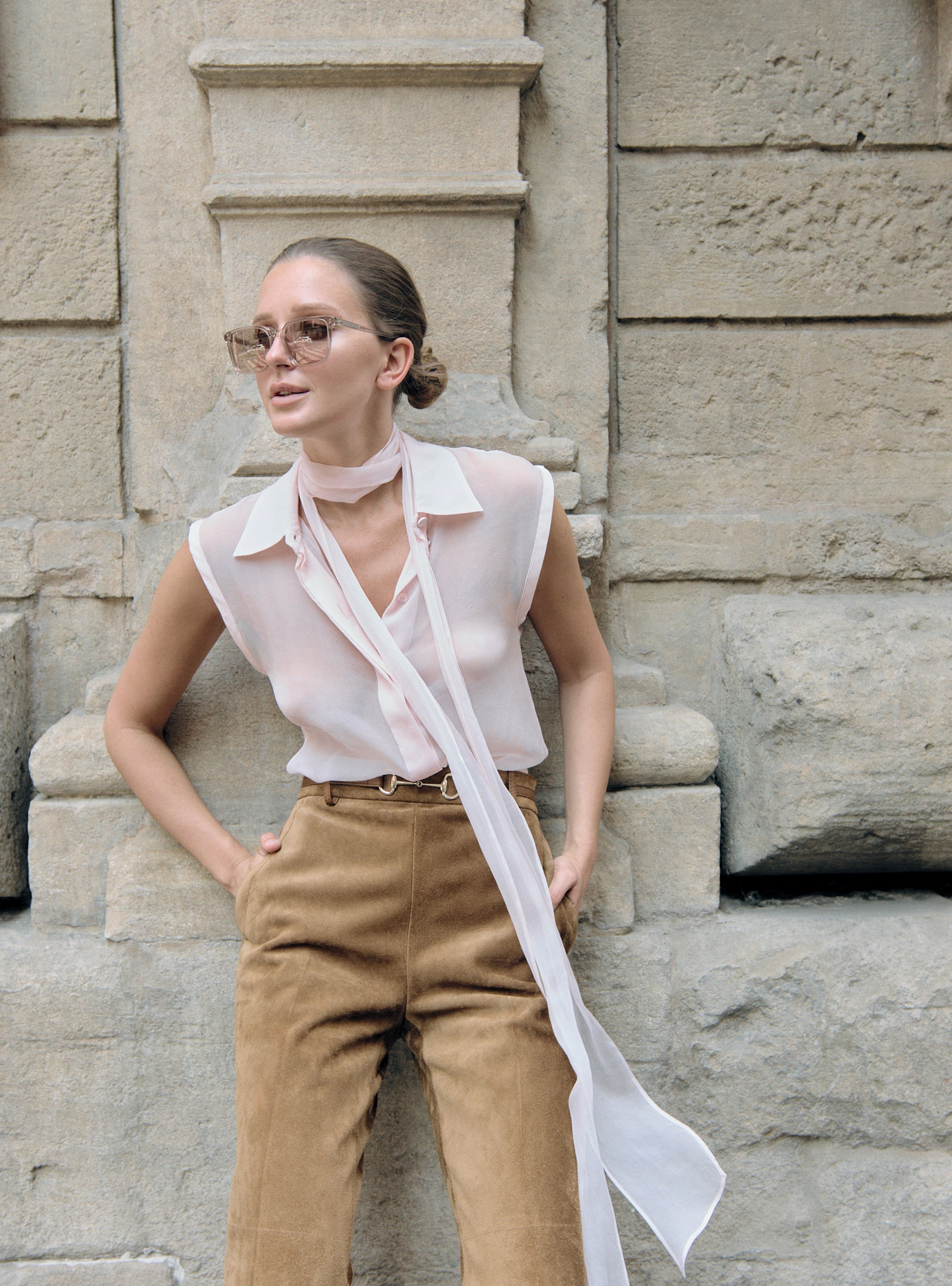 #color_Taupe Élégante