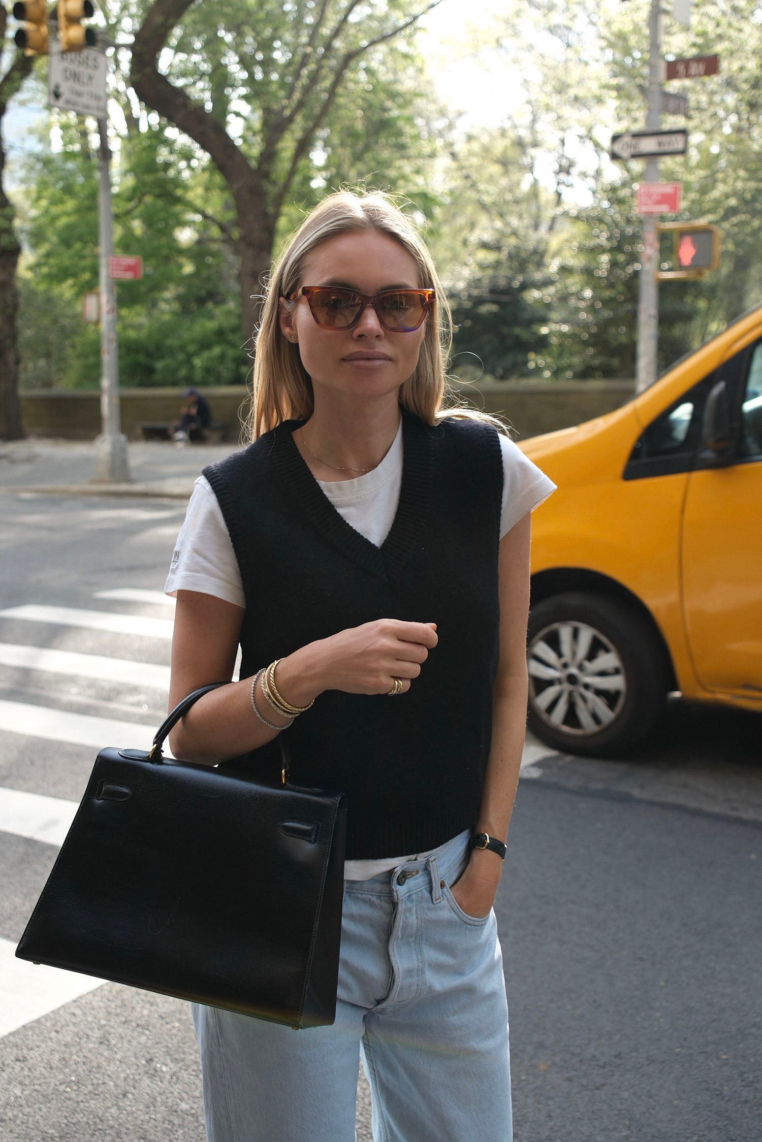 #color_Saint Raphael