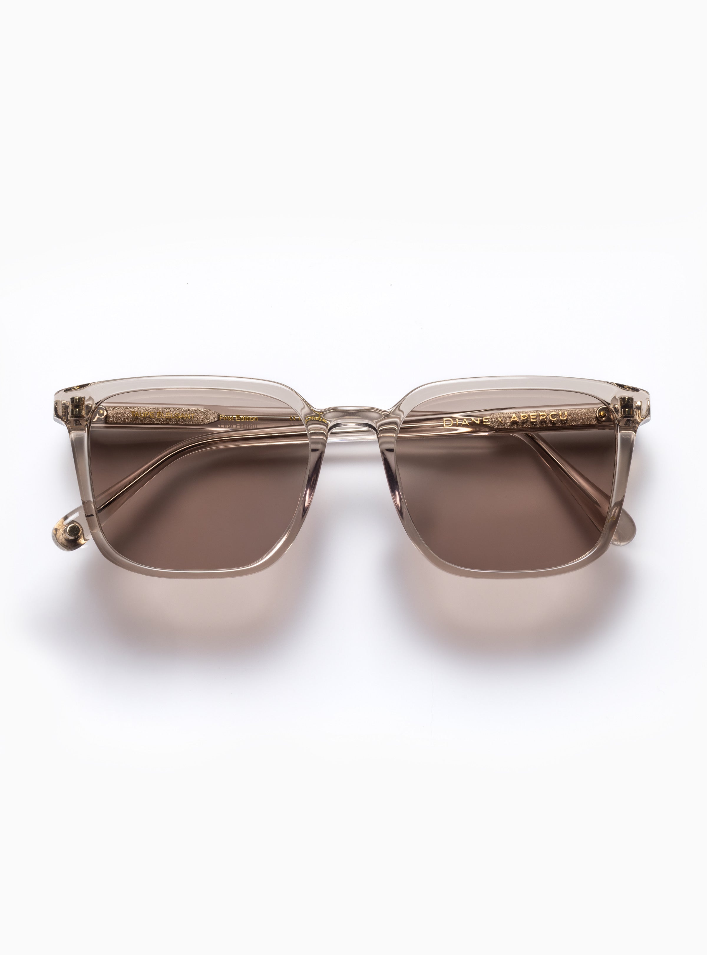 #color_Taupe Élégante