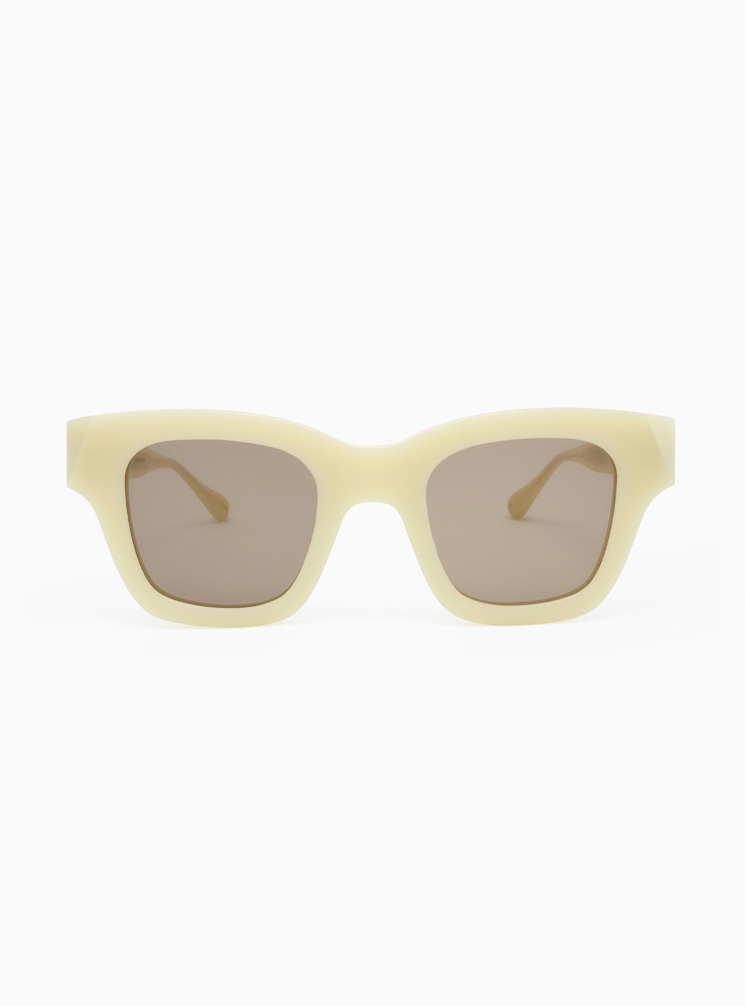Luxury sunglasses // Aperçu Eyewear Essentials // Fashion sunglasses ...