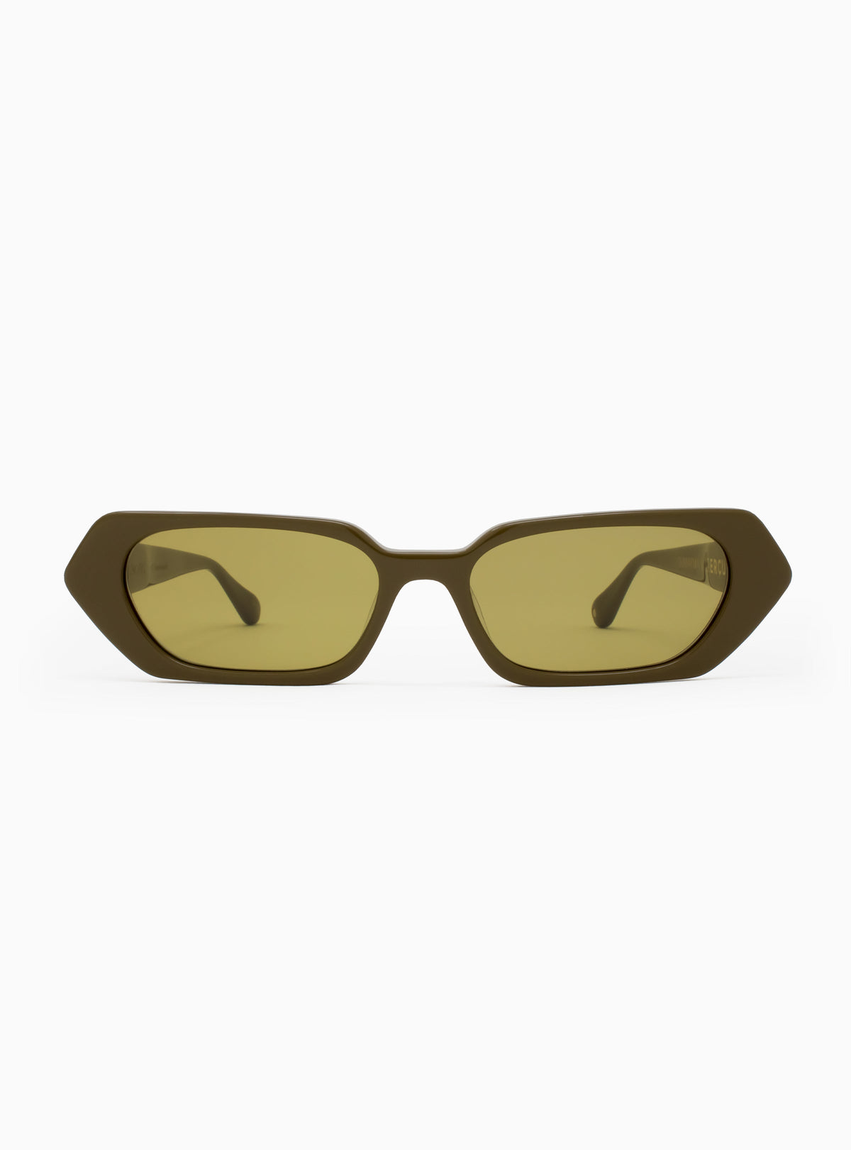 Oumayma Elboumeshouli // Timeless & Personal Sunglasses